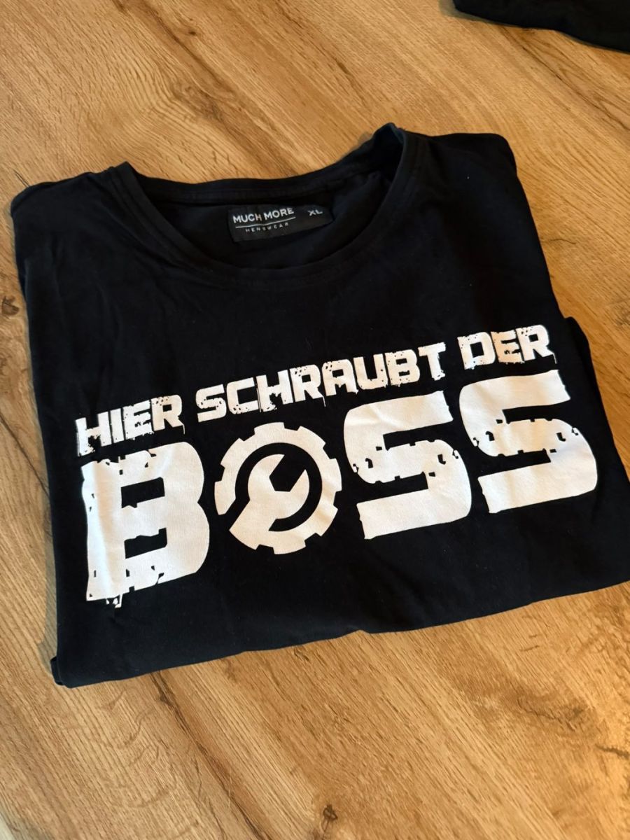 T-Shirt Hier schraubt der Boss